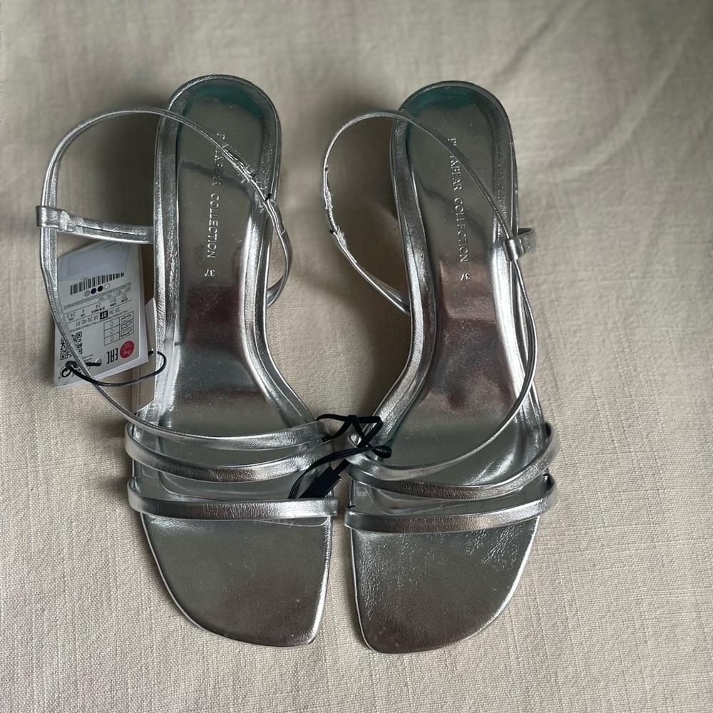 Pull & Bear Metallic Sandal